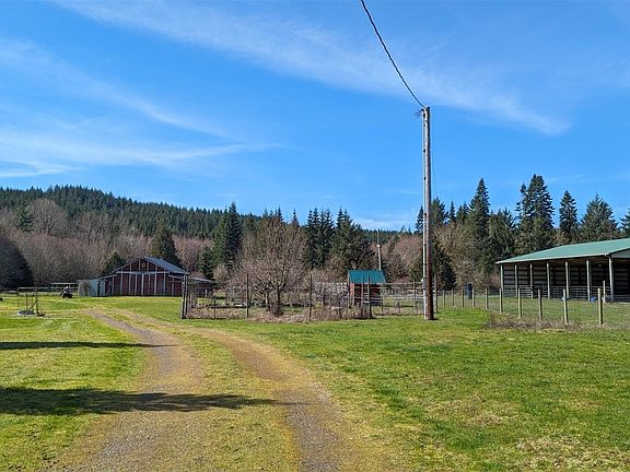 3rd image of 230 Oak Meadows Lane