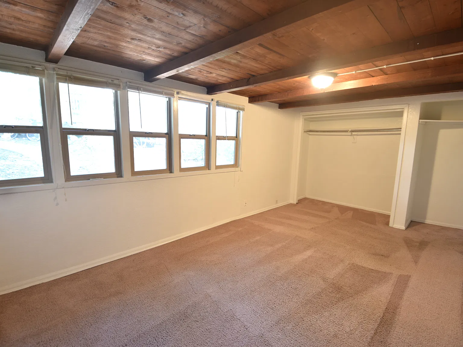 3 bed, 2637 sqft, $5,070 — Photo 4