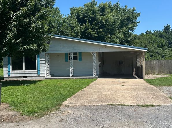 1205 Ray St
