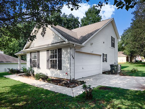 3rd image of 288 Postwood Ct