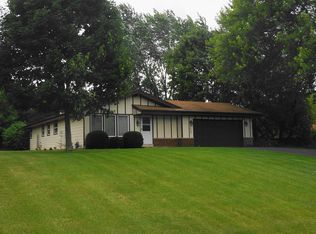 3409 Maple Dr, Hubertus, WI 53033