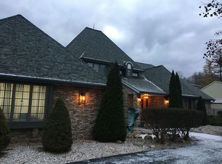 1534 Moccasin Trl, Benton Harbor, MI 49022