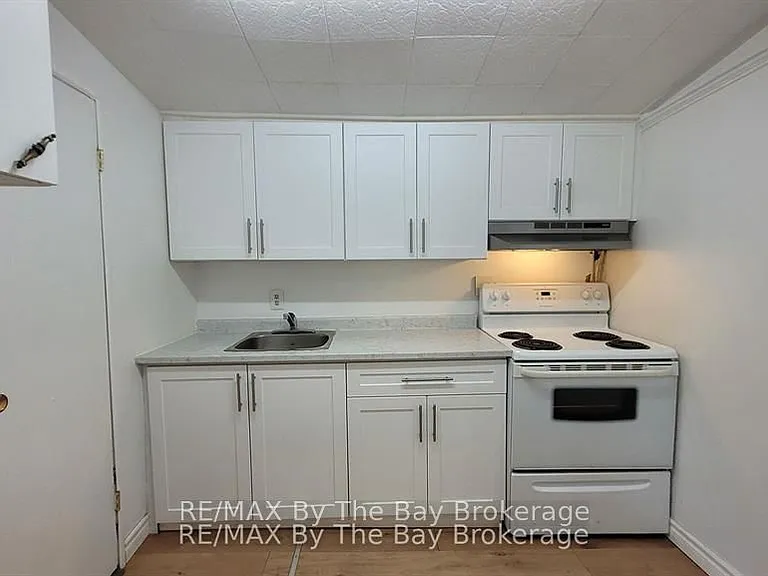 23 Glen St — Photo 5