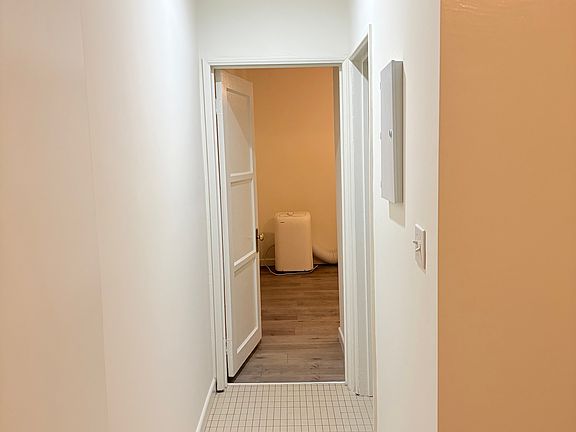 4th image of 11728 W Pico Blvd