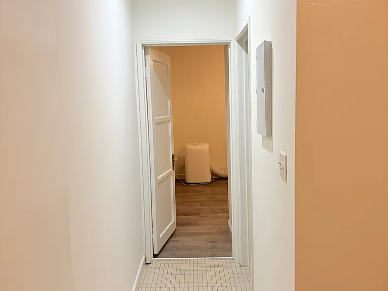 11728 W Pico Blvd — Photo 4