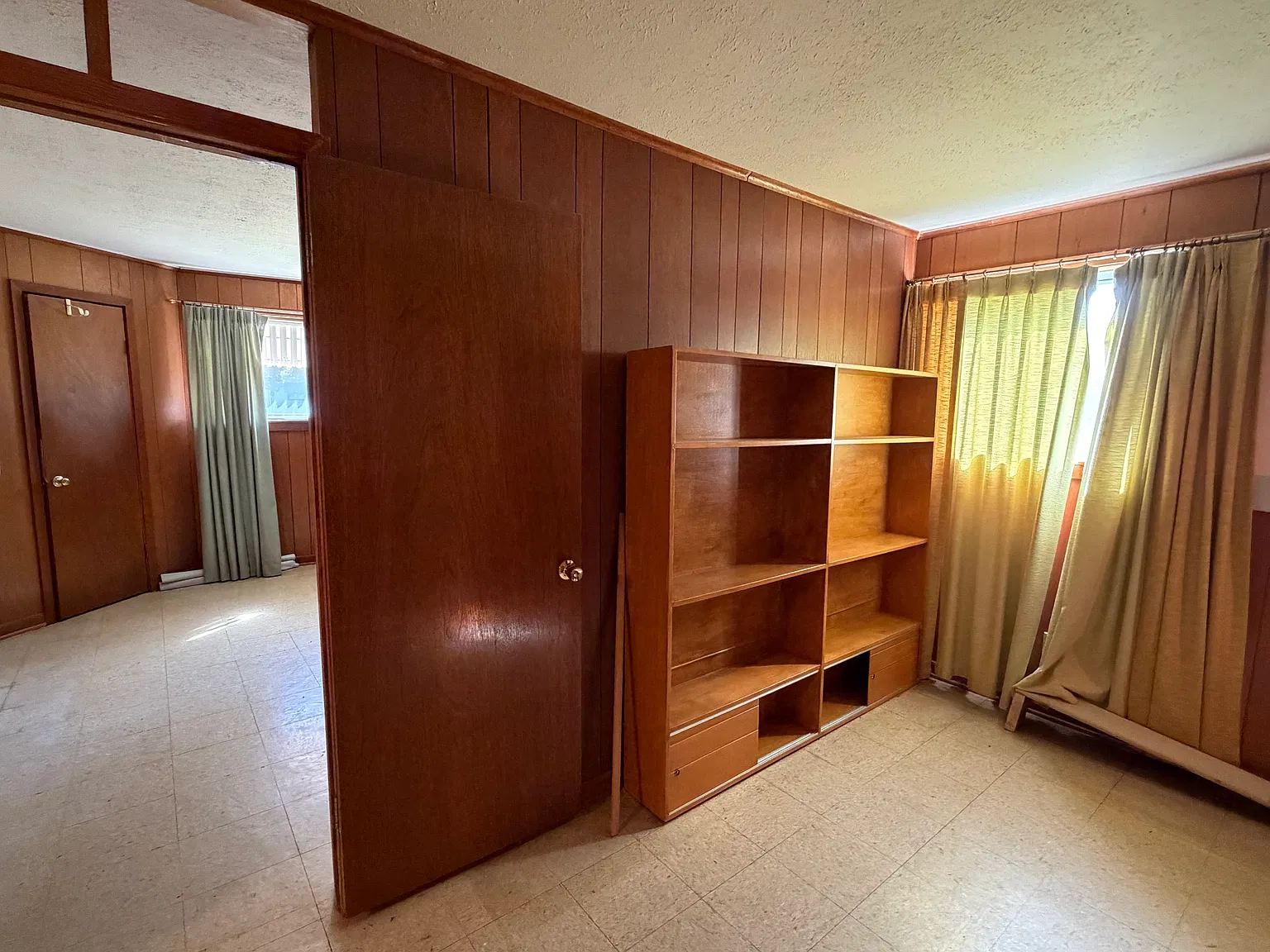 4 bed, 1536 sqft, $1,300 — Photo 2