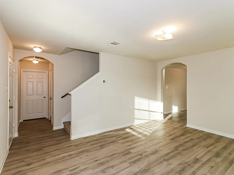 Long Arbor Ln — Photo 5