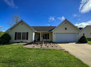 4618 W Nestle Down Dr, Bloomington, IN 47404