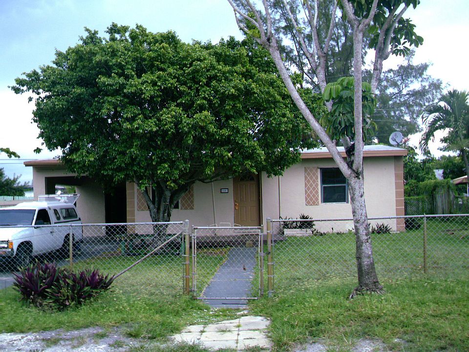 1st image of 1401 NW 12th St
