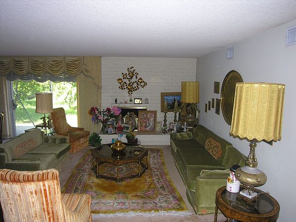 4th image of 9801 Ogram Dr