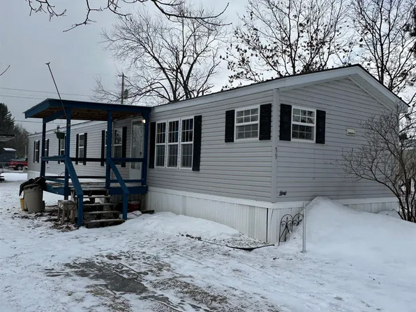 99 E Sands St, Gwinn, MI 49841