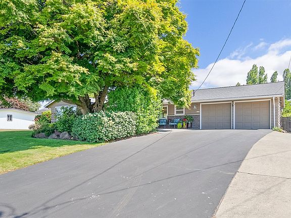 5th image of 22920 18th Ave S