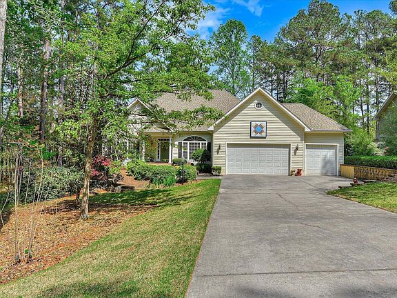 2nd image of 243 Fairway Drive