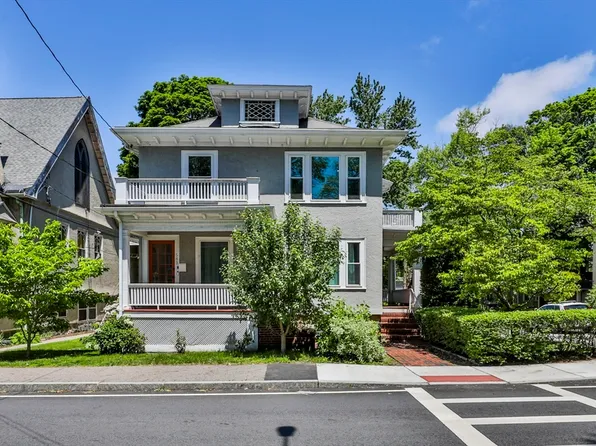 583 Eliot St #583, Milton, MA 02186