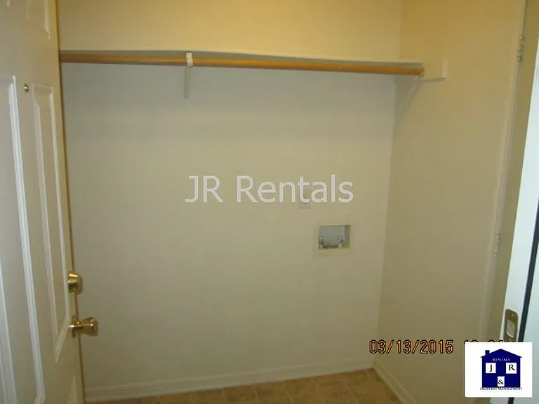 4607 Lloyd Dr — Photo 10