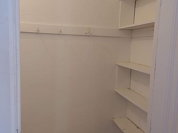 5th image of 547 Cherry St SE #2I