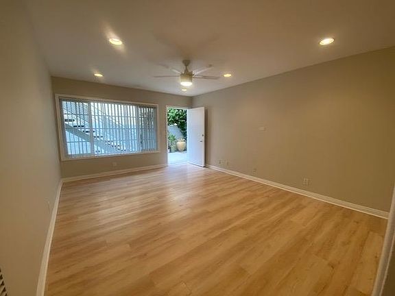 4th image of 12770 Matteson Ave #3