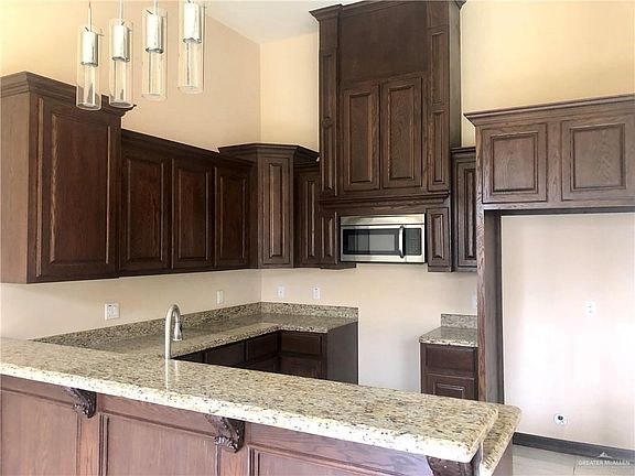 5th image of 1716 Relaxation St