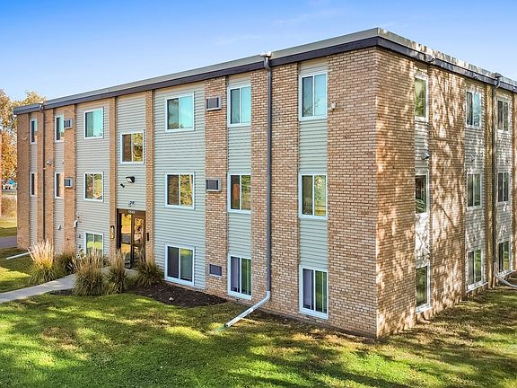 3rd image of 9840 Nicollet Ave S APT 7