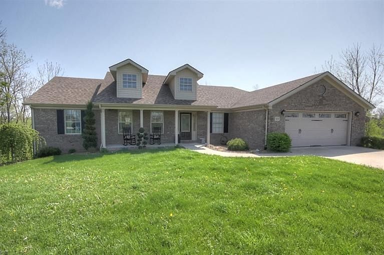 1st image of 428 Lewis Dr