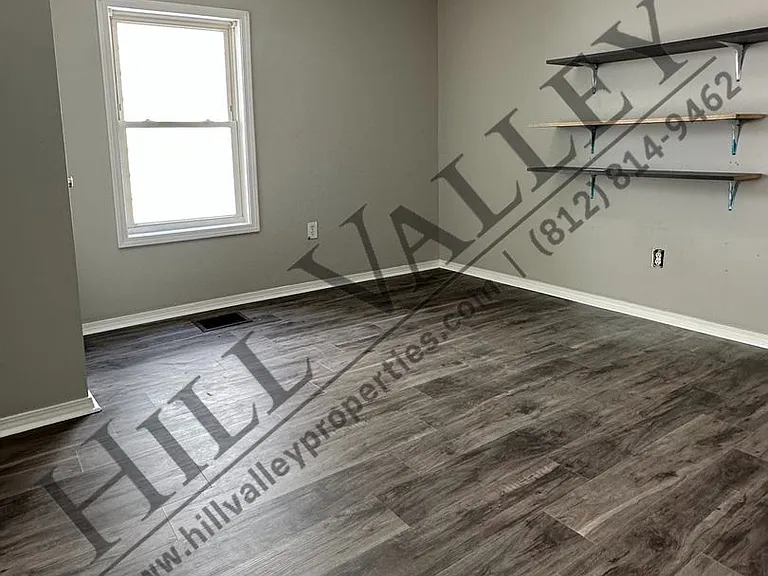 1505 S 10th St — Photo 9