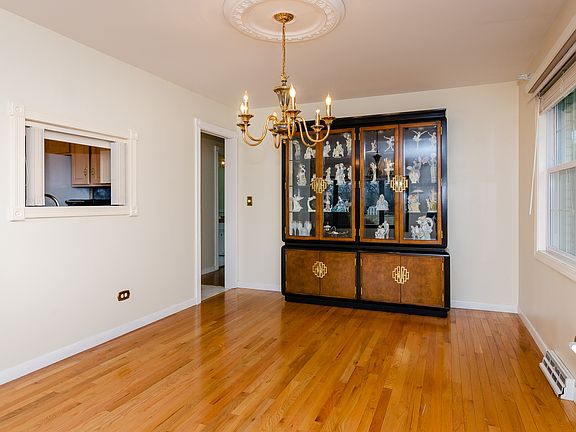 5th image of 6255 W Carol Ln