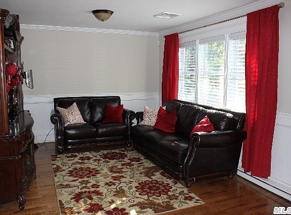 3rd image of 381 McConnell Ave