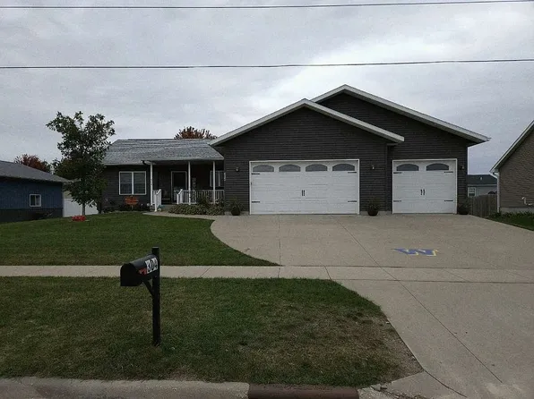 304 W Division St, Wilton, IA 52778