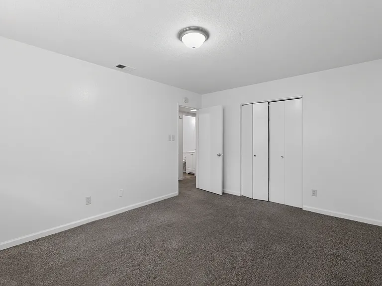 6121 Terrell Dr — Photo 9