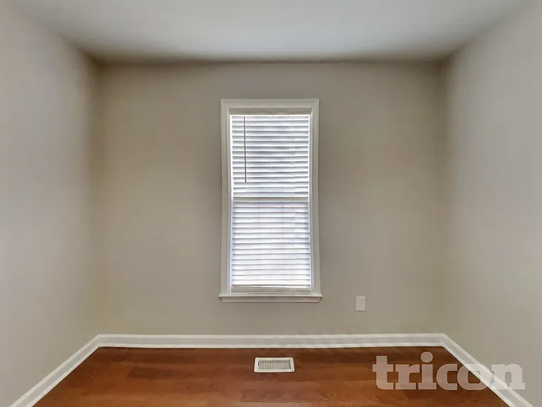 1004 Girder Ct — Photo 12