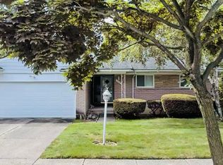 14089 Ludlow St, Oak Park, MI 48237