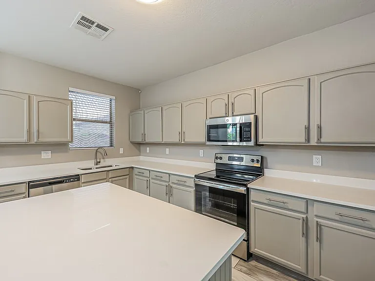 11811 W Foothill Dr — Photo 6