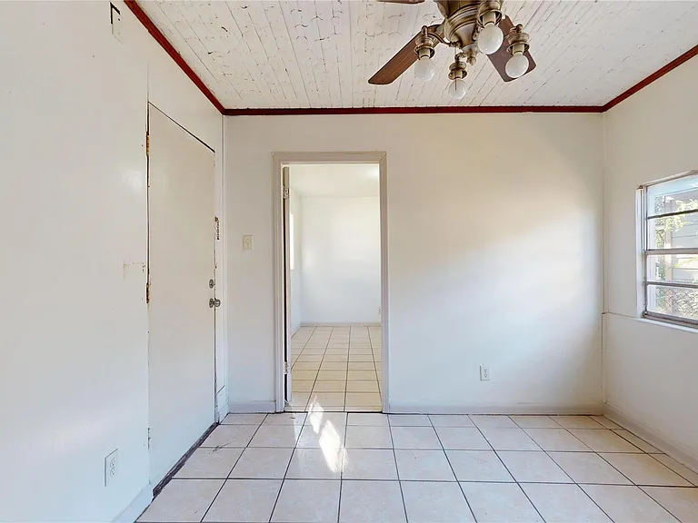 3826 Landa Ln — Photo 11
