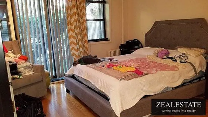 Rented by ZealEstate Group Inc | media 42