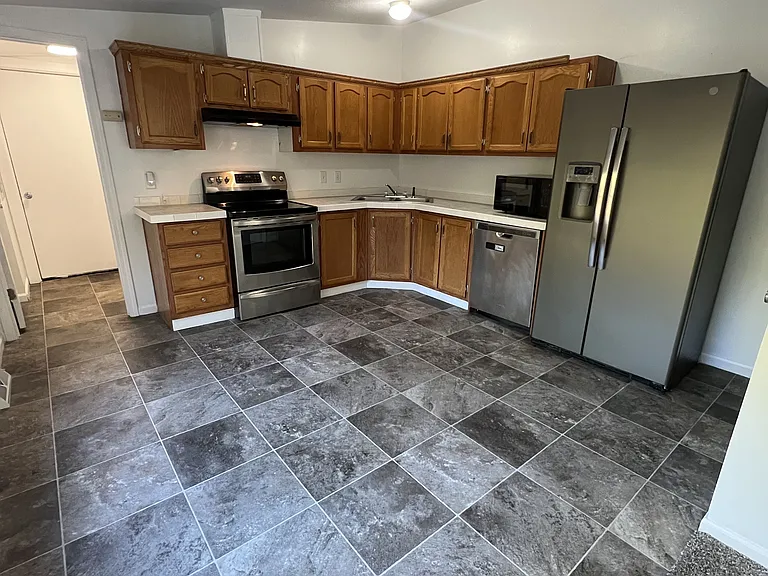 6436 Quarterline Rd — Photo 2