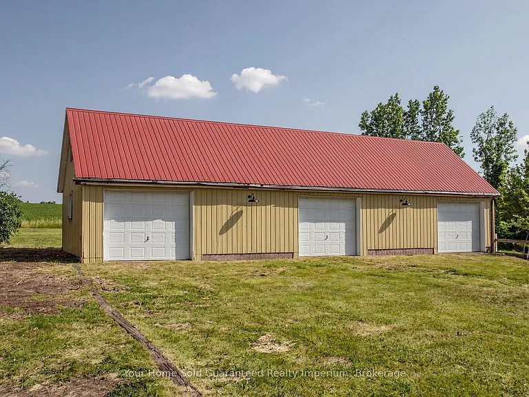 2060 Highway 7 — Photo 30