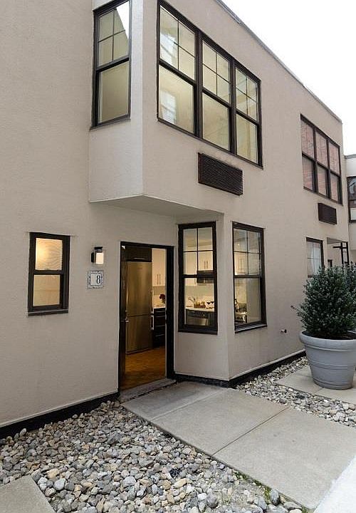 1st image of 360 W 34th St APT Th6