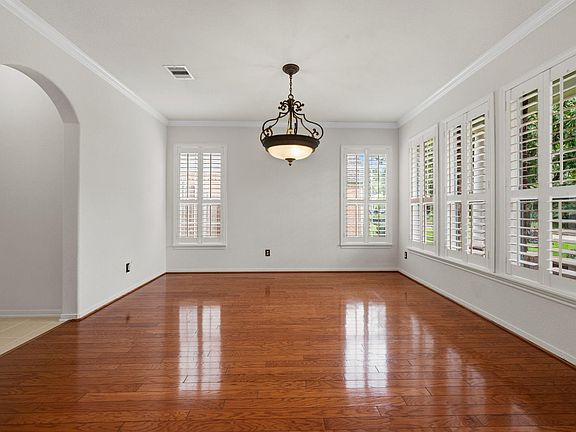 4th image of 8026 Trophy Place Dr