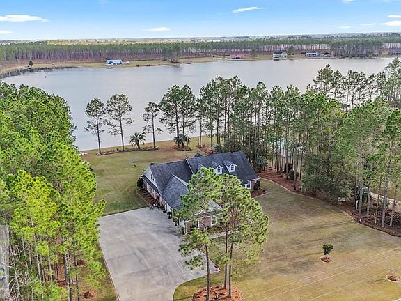 2nd image of 980 Jimmie Ree Ln