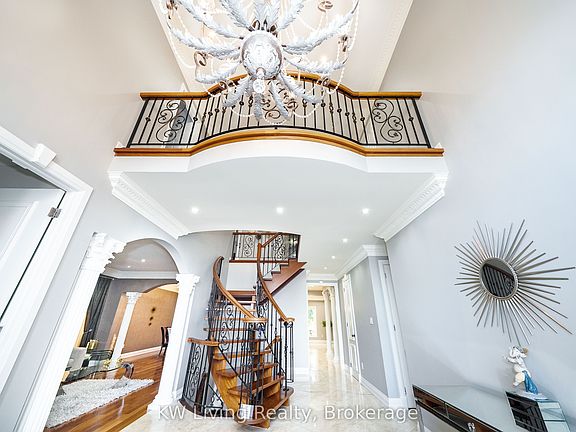 5th image of 76 Silver Rose Cres