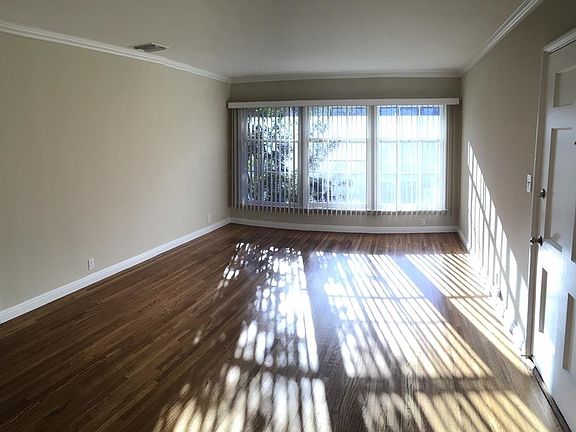 3rd image of 320 N Hollywood Way #320