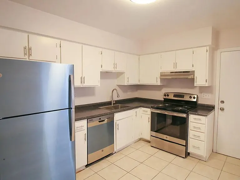 219 Debora Ct — Photo 6