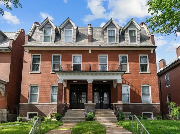 2042-2044 Russell Blvd, Saint Louis, MO 63104