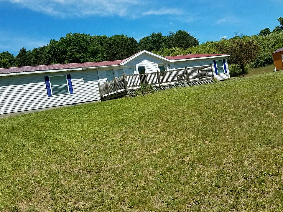 2nd image of 9079 Northwood Hwy