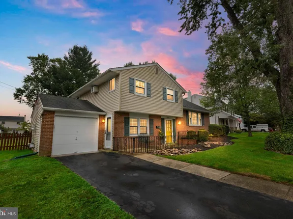 430 Silver Ave, Southampton, PA 18966