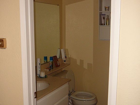 1st fl. bathroom