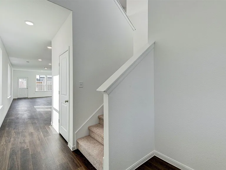 25821 Hedgerow Dr — Photo 28