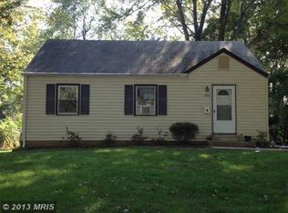 1933 Leonard Rd, Falls Church, VA 22043