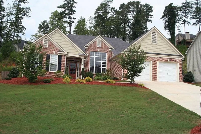 108 Clifford Ct photo 1