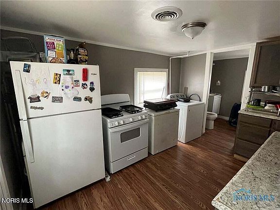2nd image of 1457 Ingomar Ave